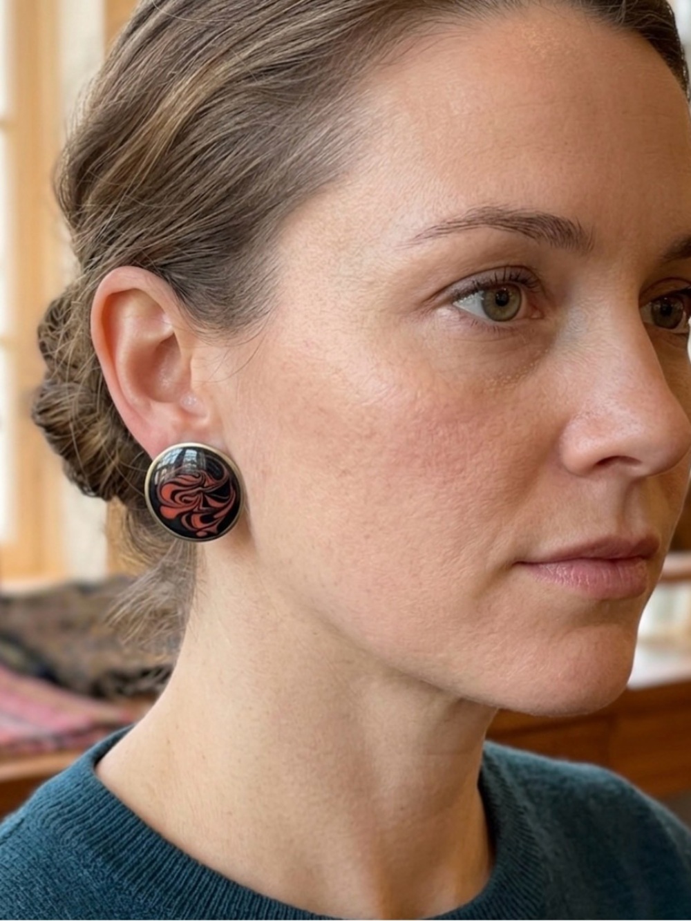 ⛱️ Vintage Enamel Earrings